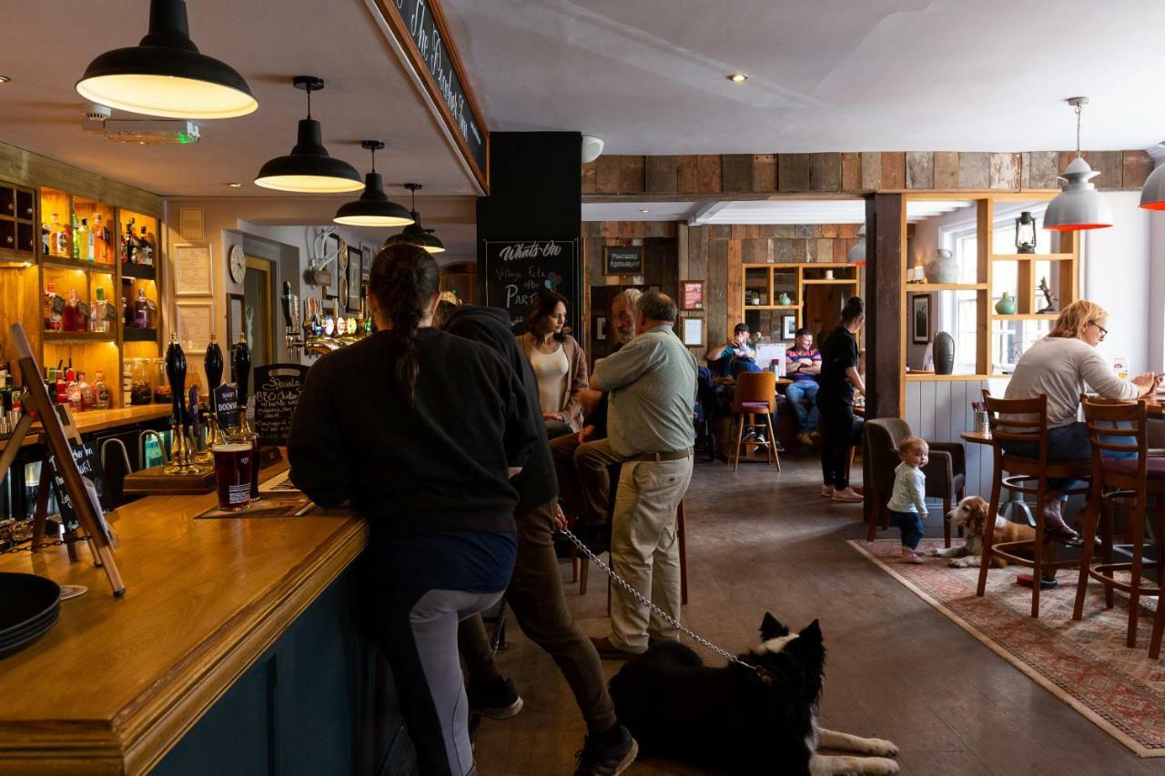 The Poacher Inn Hook  Exterior foto